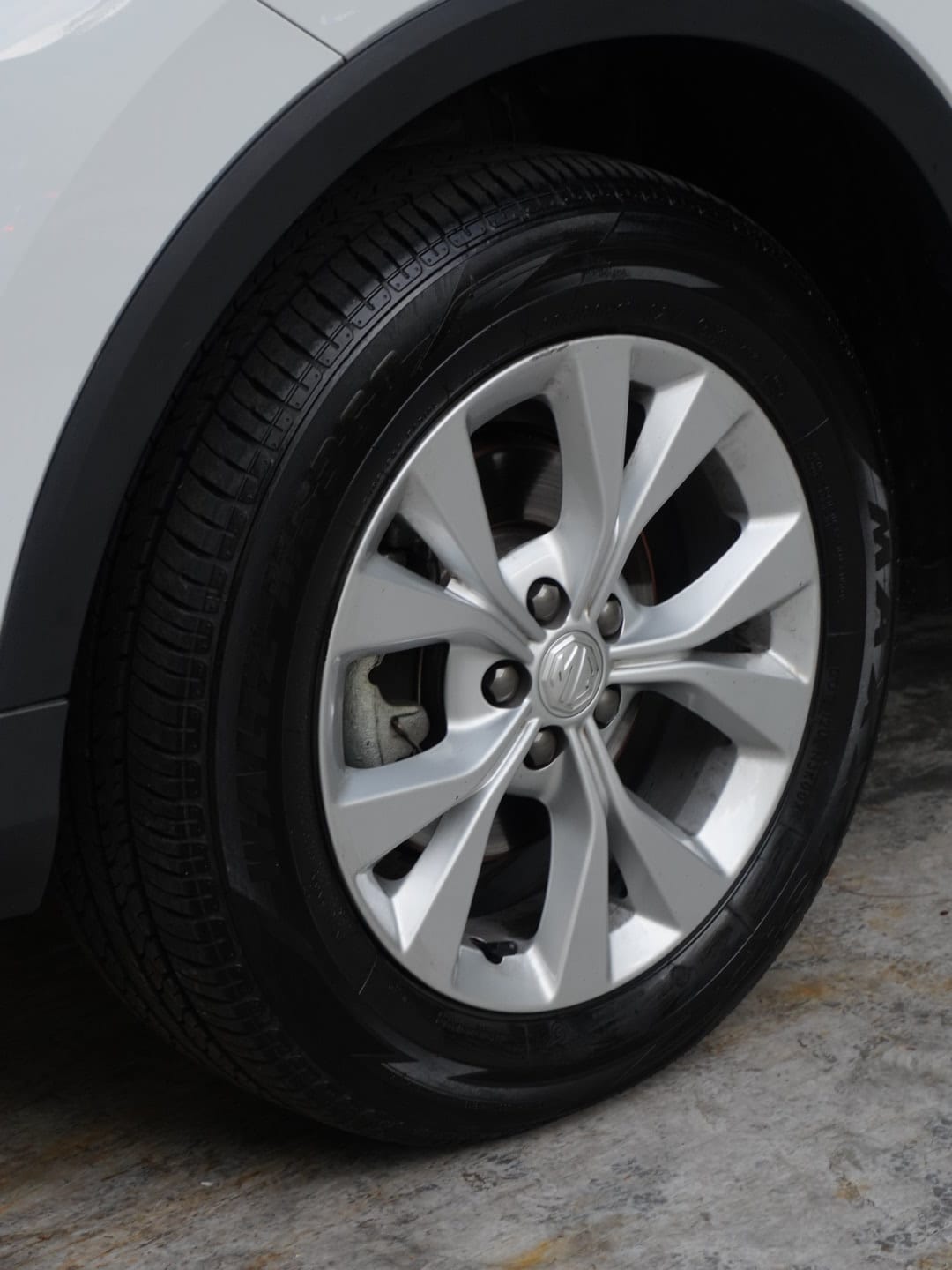 MG ZS MT STD 2026