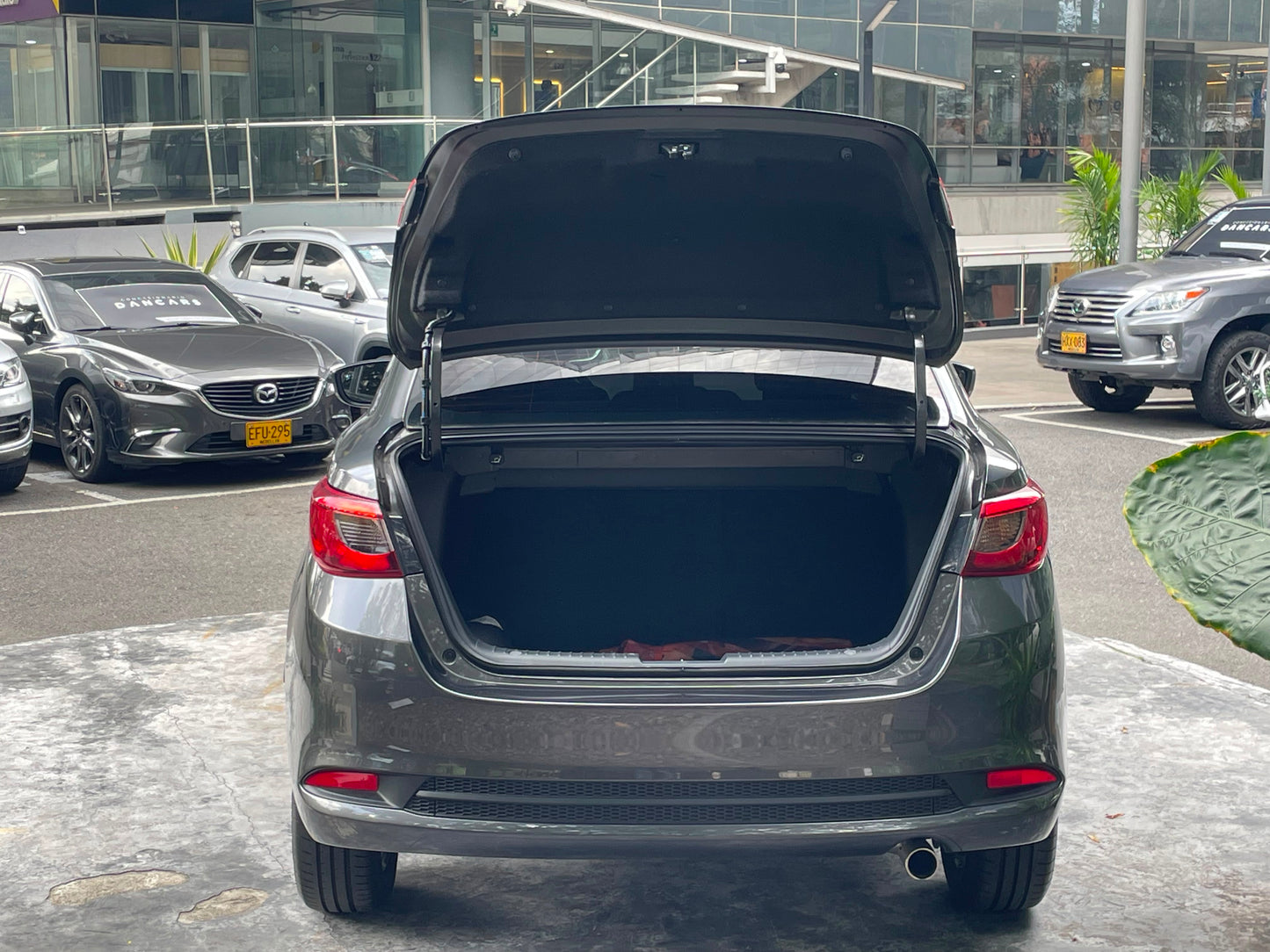 Mazda 2 Grand Touring Sedan 2026