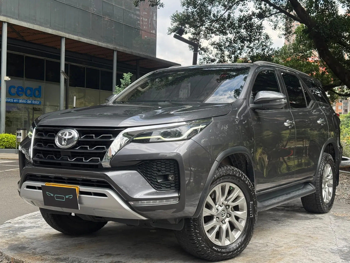 Toyota Fortuner 2.7l 4x2 At