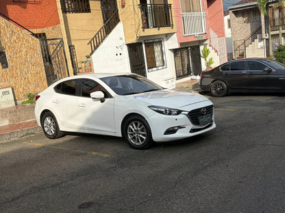 Mazda 3 2.0 Touring At