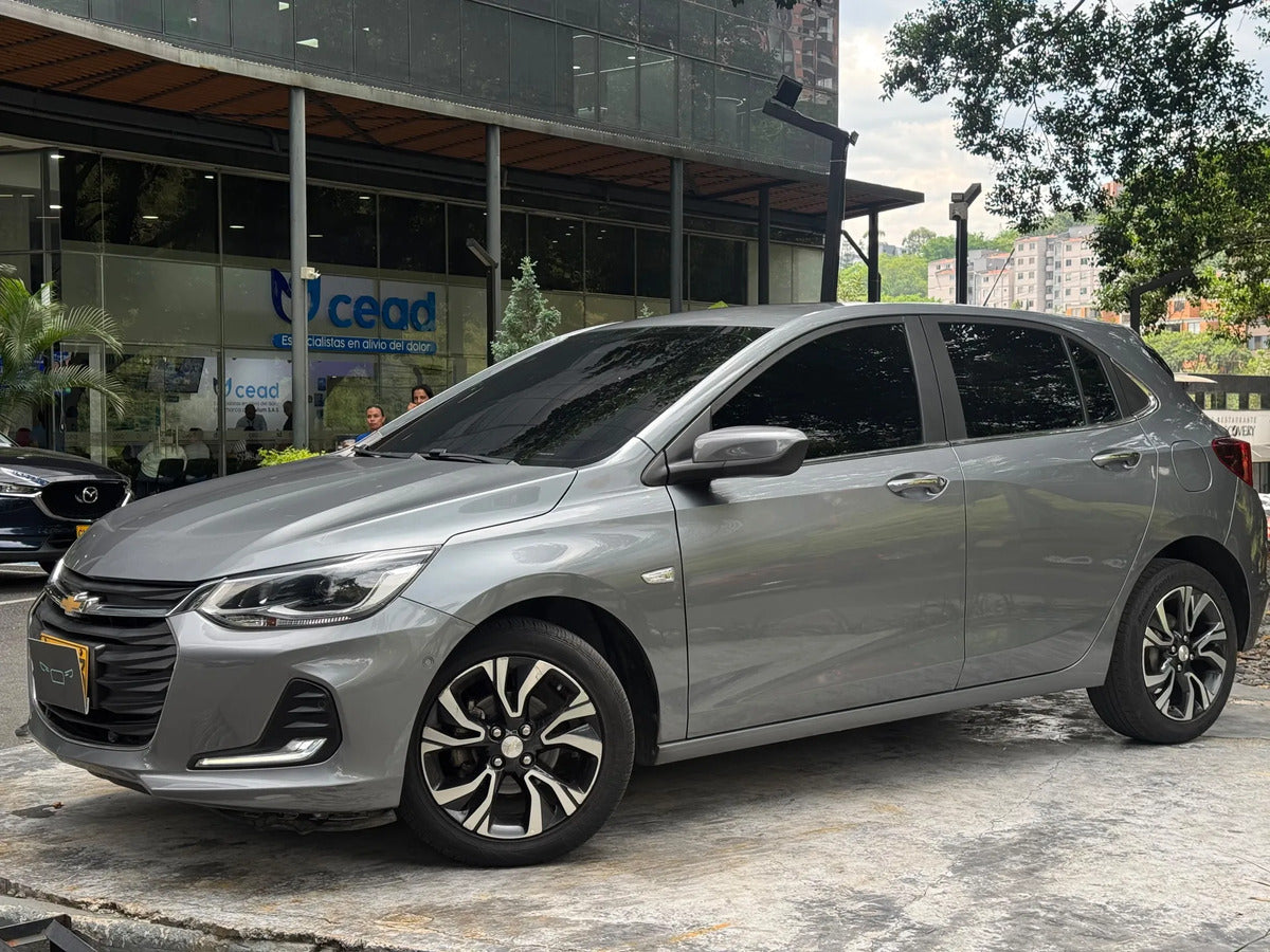 Chevrolet Onix 1.0t Premier Hatch At
