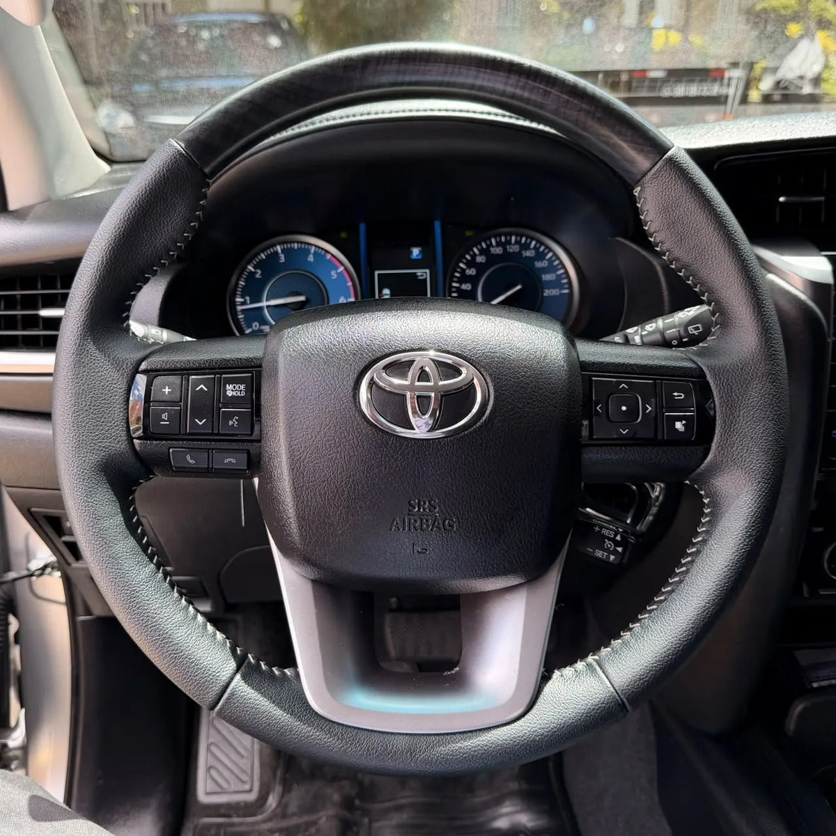 Toyota Fortuner 2.4 Diésel Sr 4x2