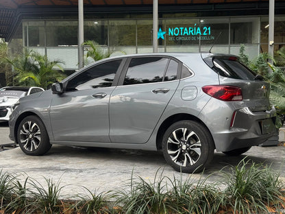 Chevrolet Onix 1.0t Premier Hatch At