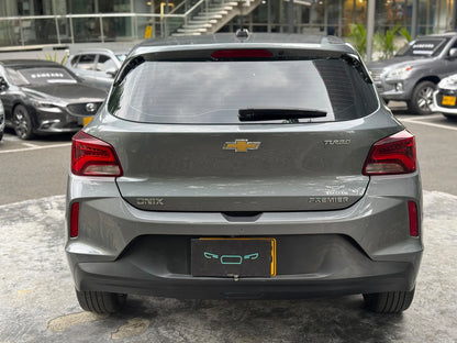 Chevrolet Onix 1.0t Premier Hatch At