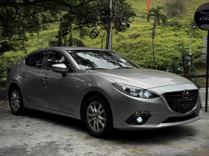 Mazda 3 2.0 Touring