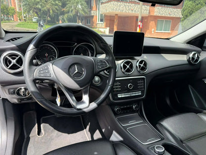 Mercedes-benz Clase Gla 1.6 200 Urban