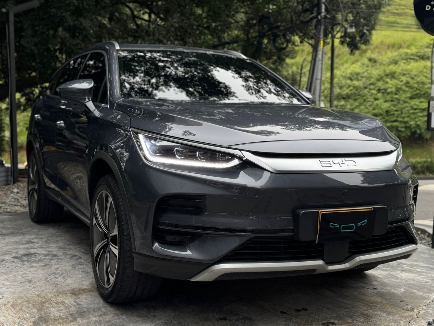 BYD Tang EV 2025