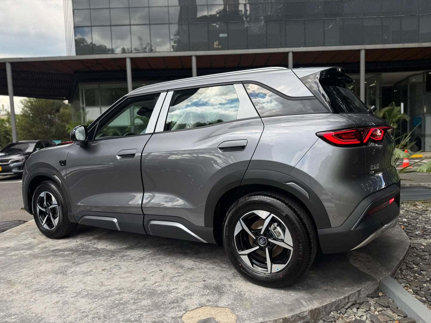 BYD Yuan Up 0.0 Ev Fwd Beyond