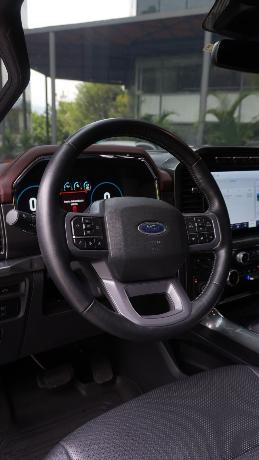 Ford F150 Lariat Sport 2023
