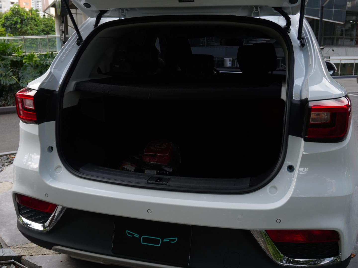 MG ZS MT STD 2026