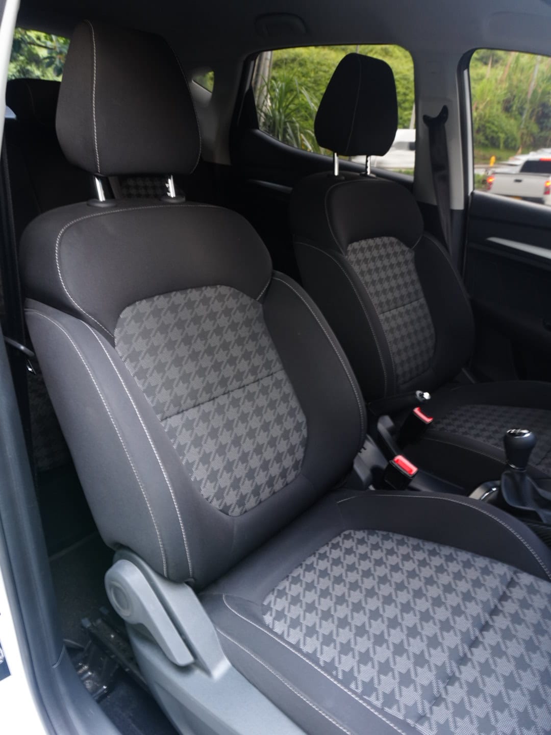 MG ZS MT STD 2026