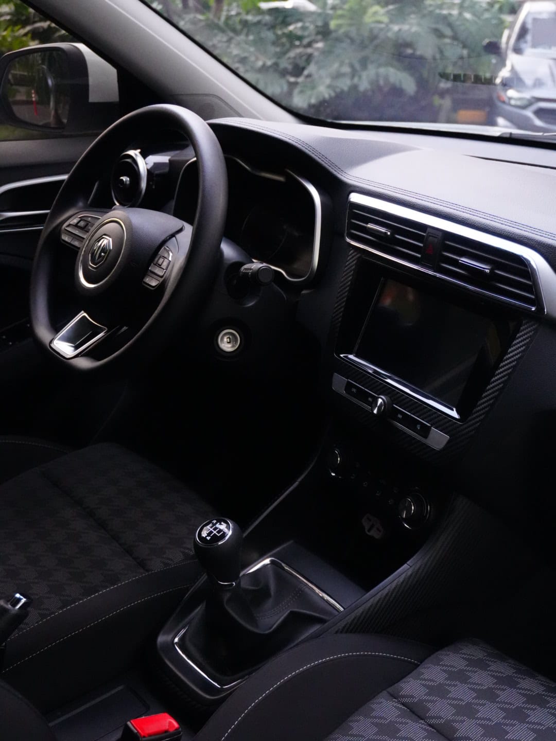 MG ZS MT STD 2026
