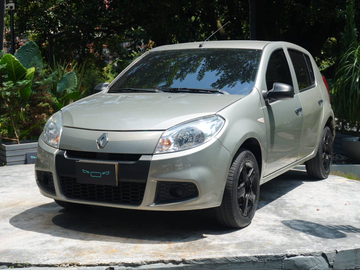 Renault Sandero Authentique 2015