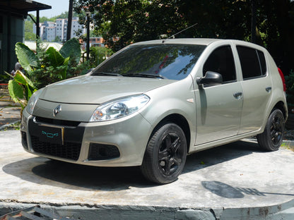 Renault Sandero Authentique 2015