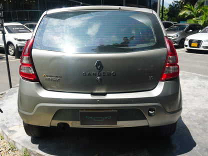 Renault Sandero Authentique 2015