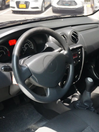 Renault Sandero Authentique 2015