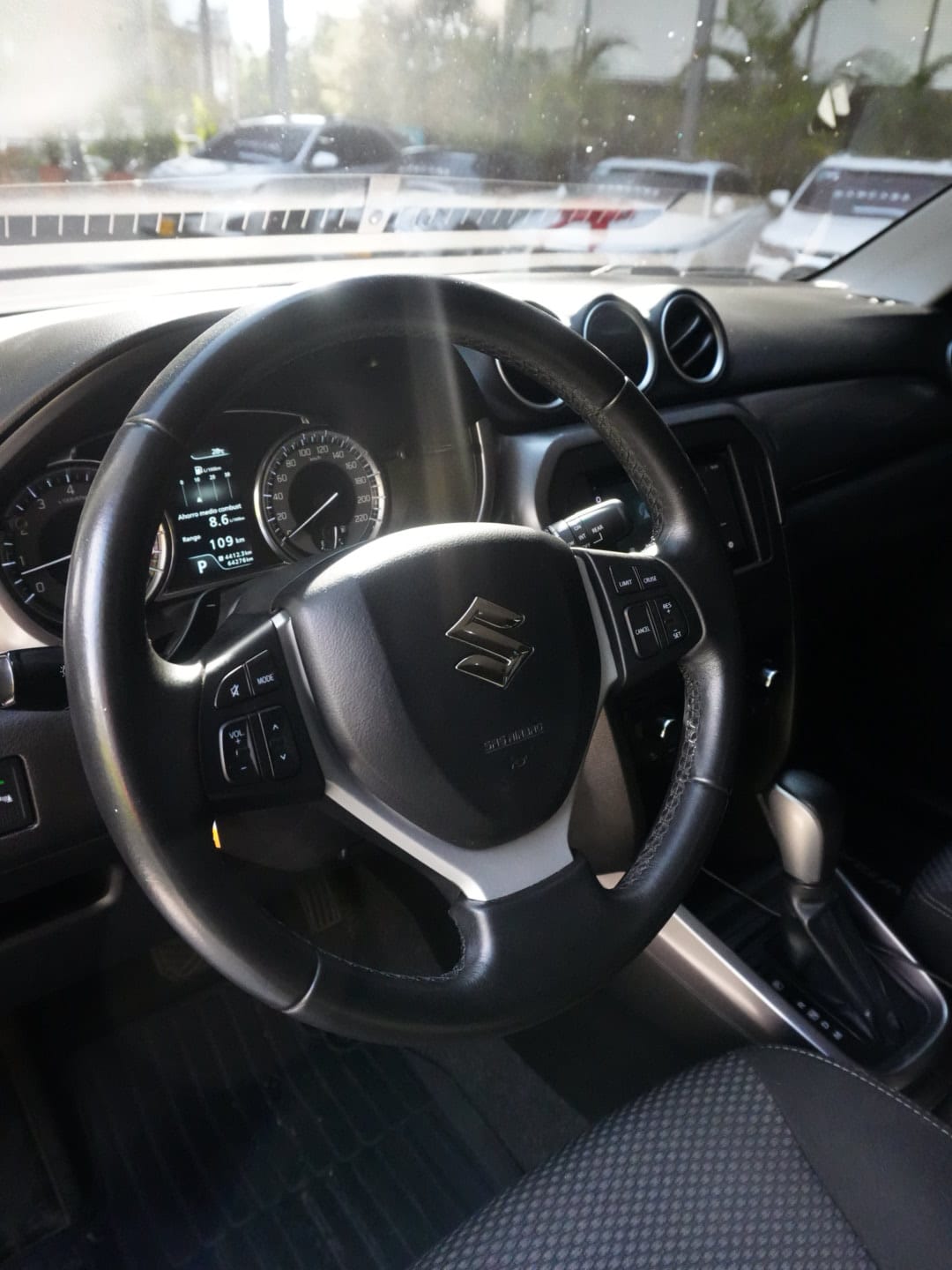 Suzuki Vitara Live 4x2 2023
