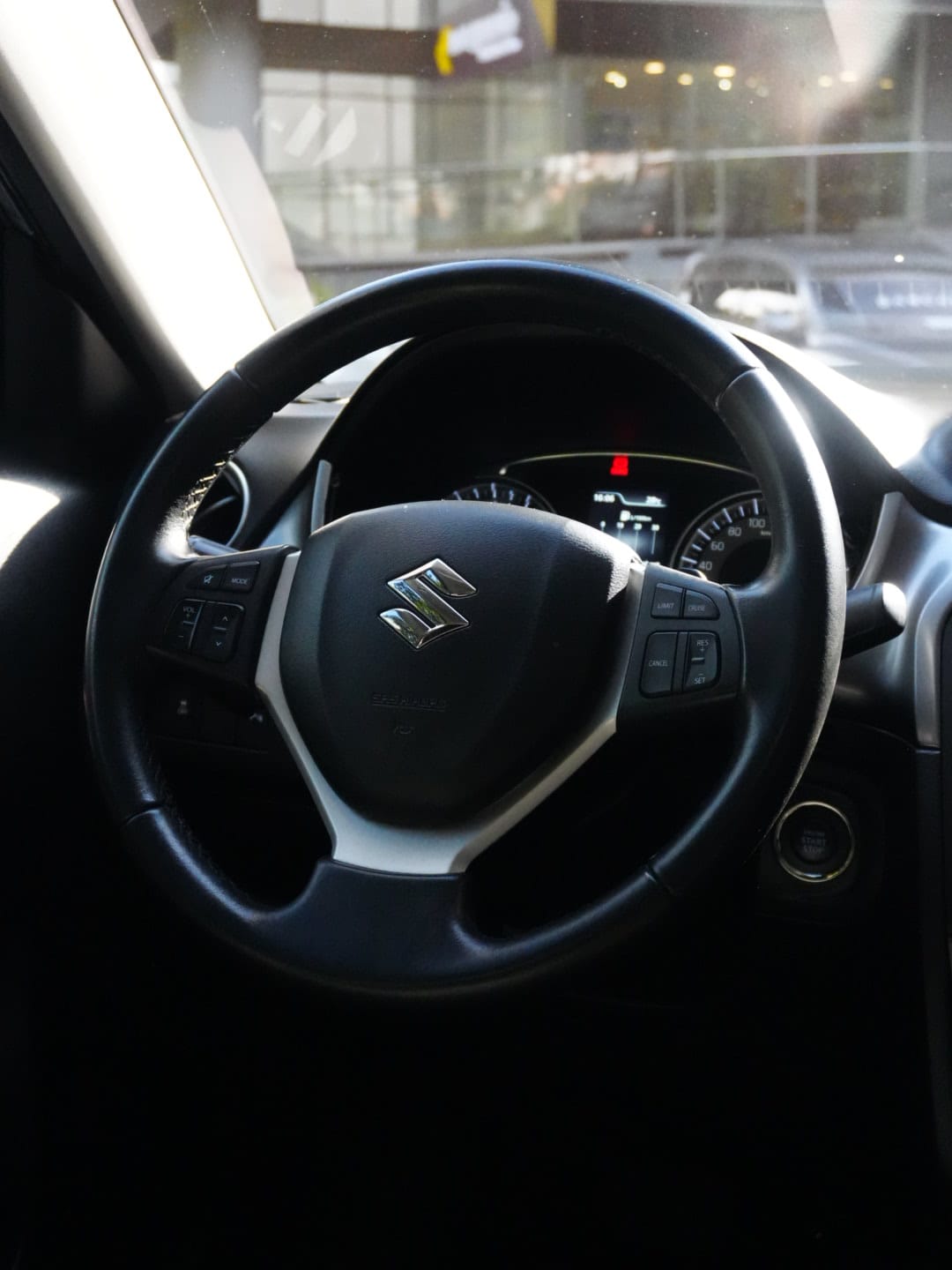 Suzuki Vitara Live 4x2 2023