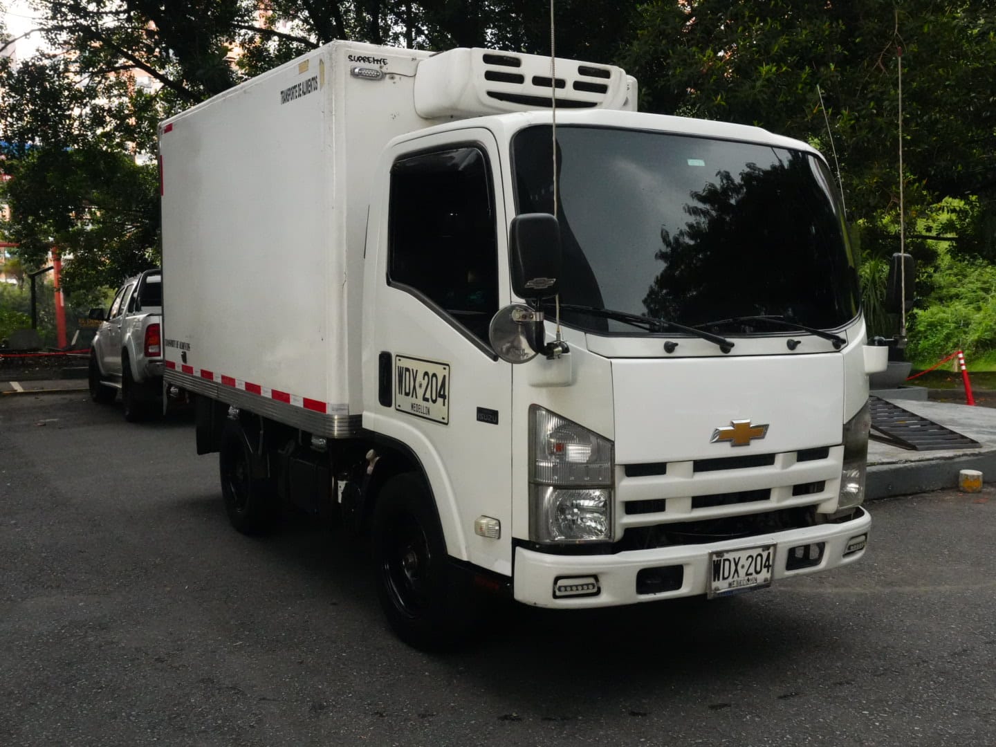 Chevrolet NHR 2014