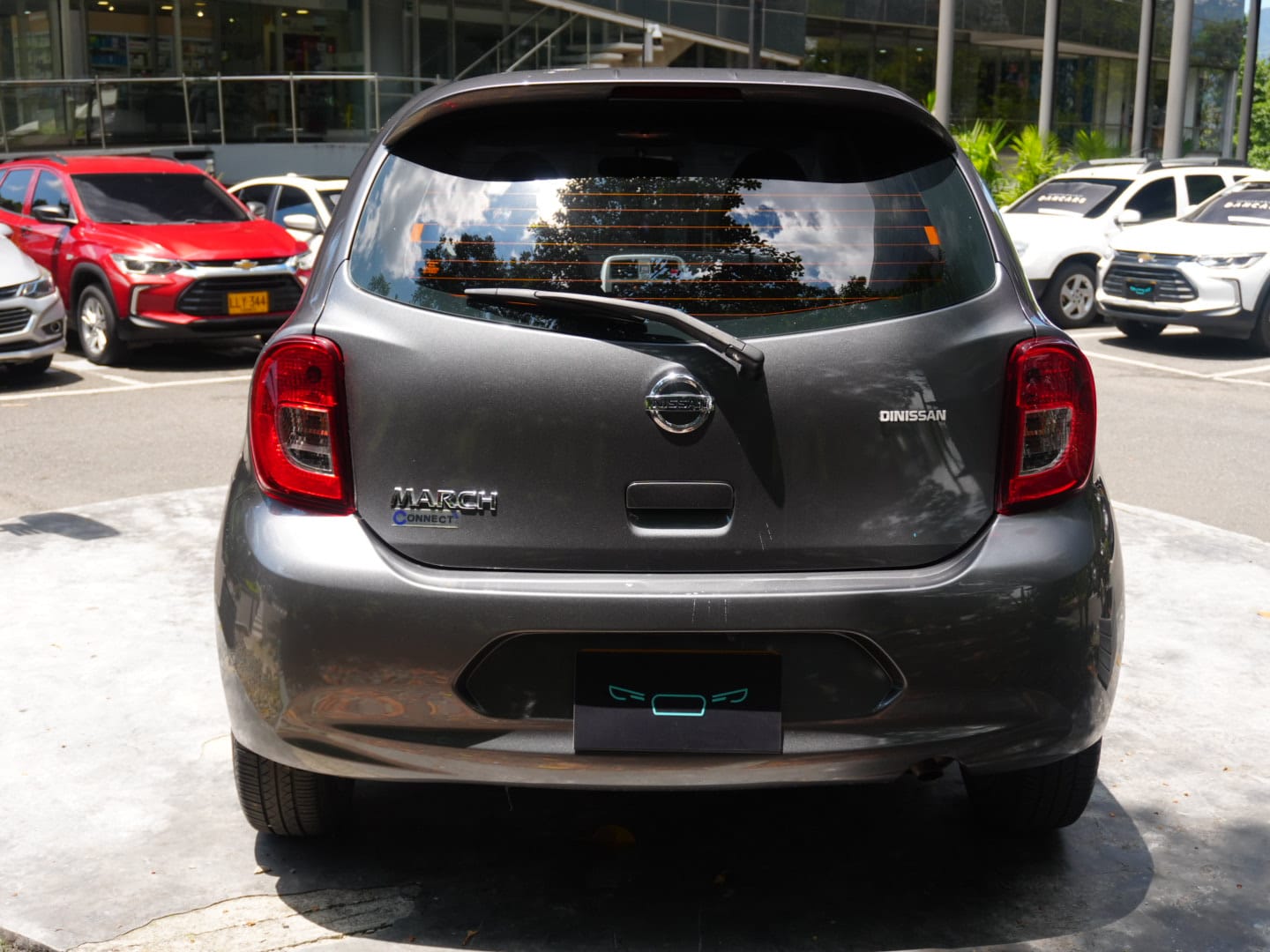 Nissan March Sense Connect 2020