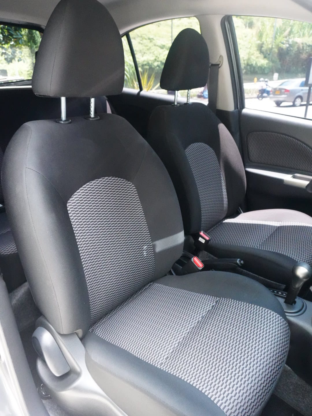 Nissan March Sense Connect 2020