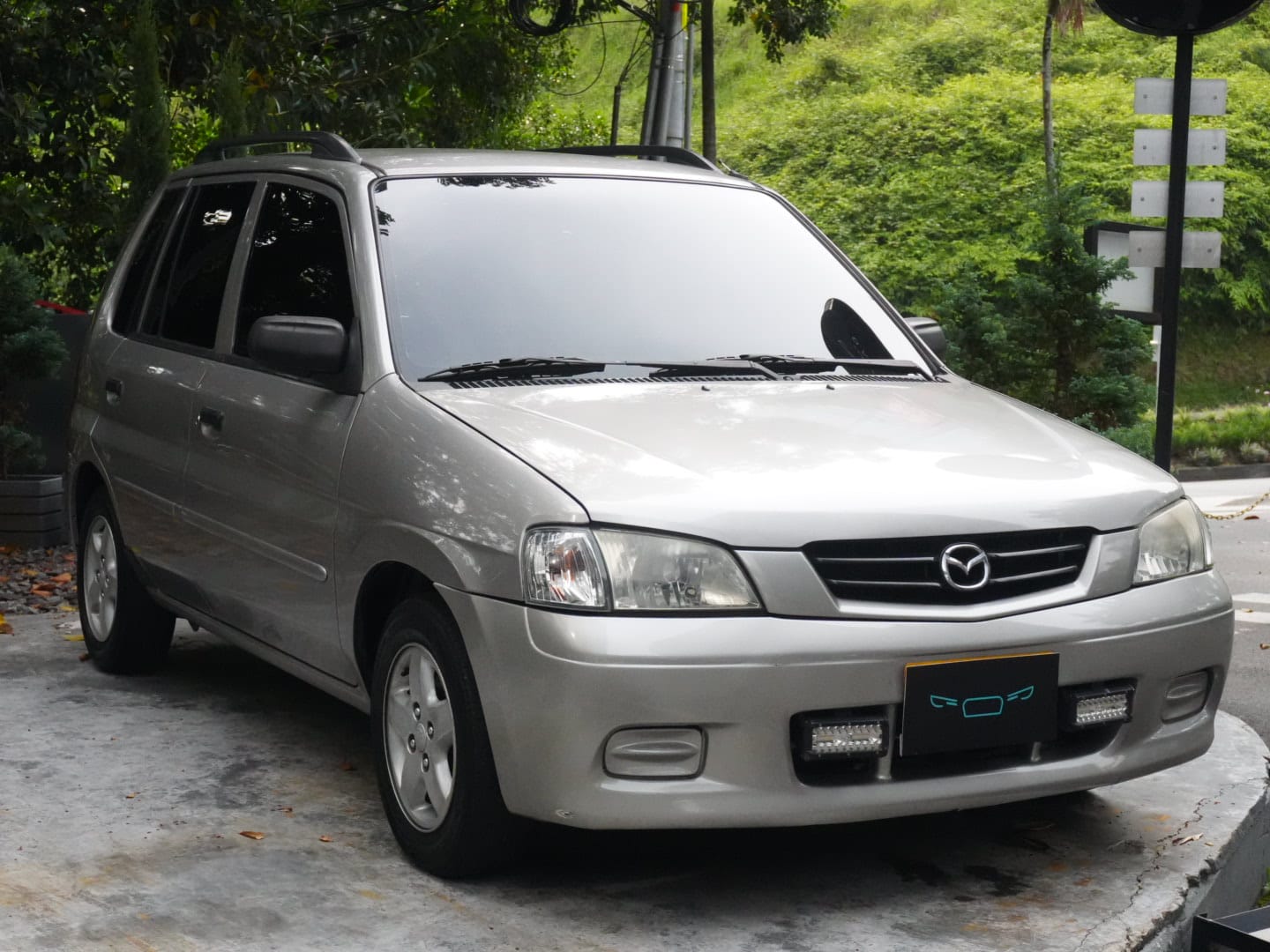 Mazda Demio 2005