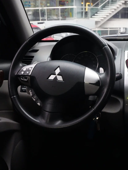 Mitsubishi Nativa Sport 2015