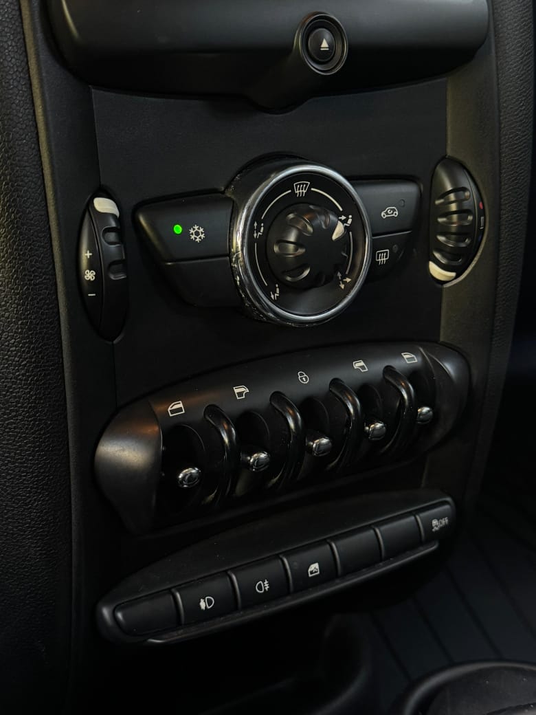 Mini Cooper Countryman 2011