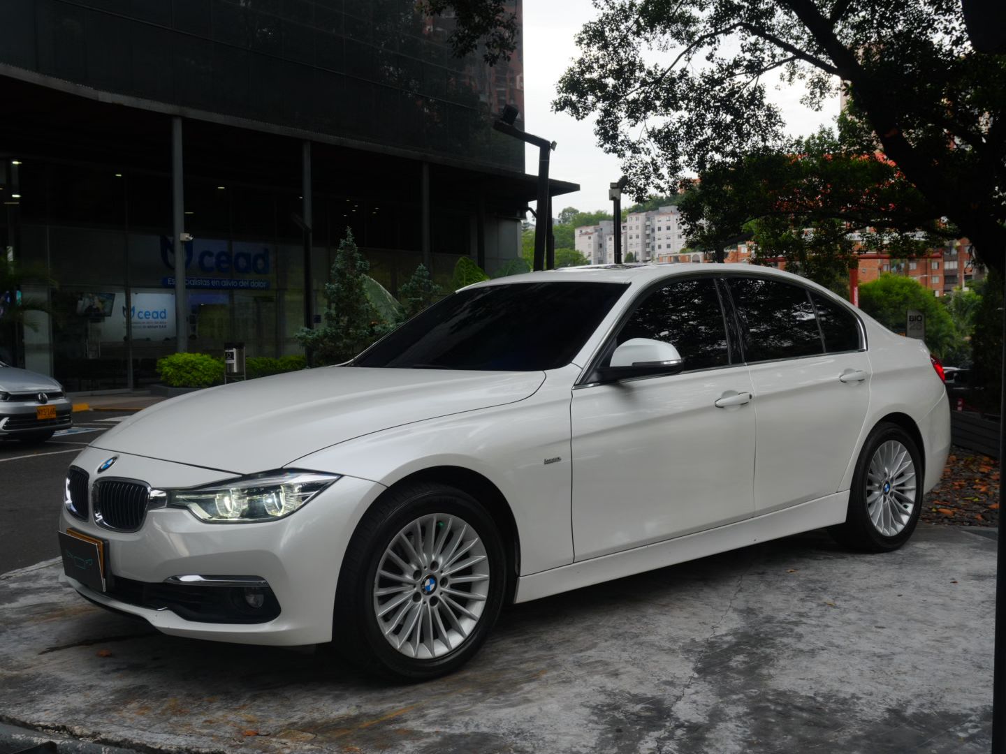 BMW 320I 2017