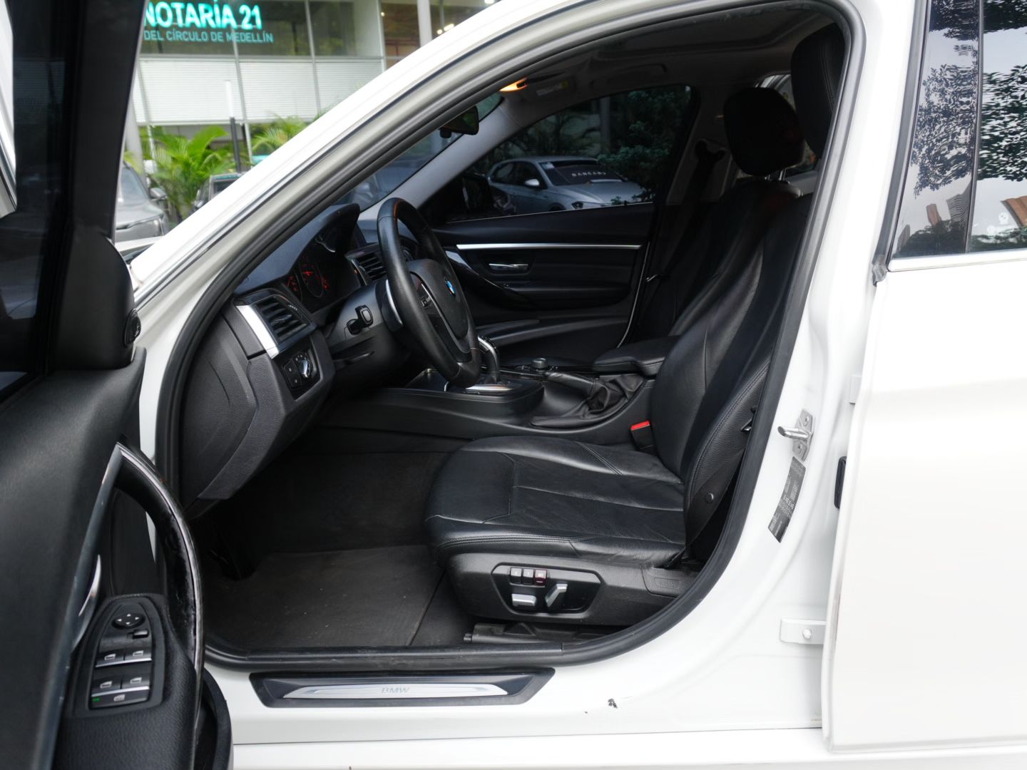 BMW 320I 2017