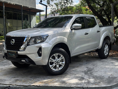 Nissan Frontier XE 2022 Salvamento Sura
