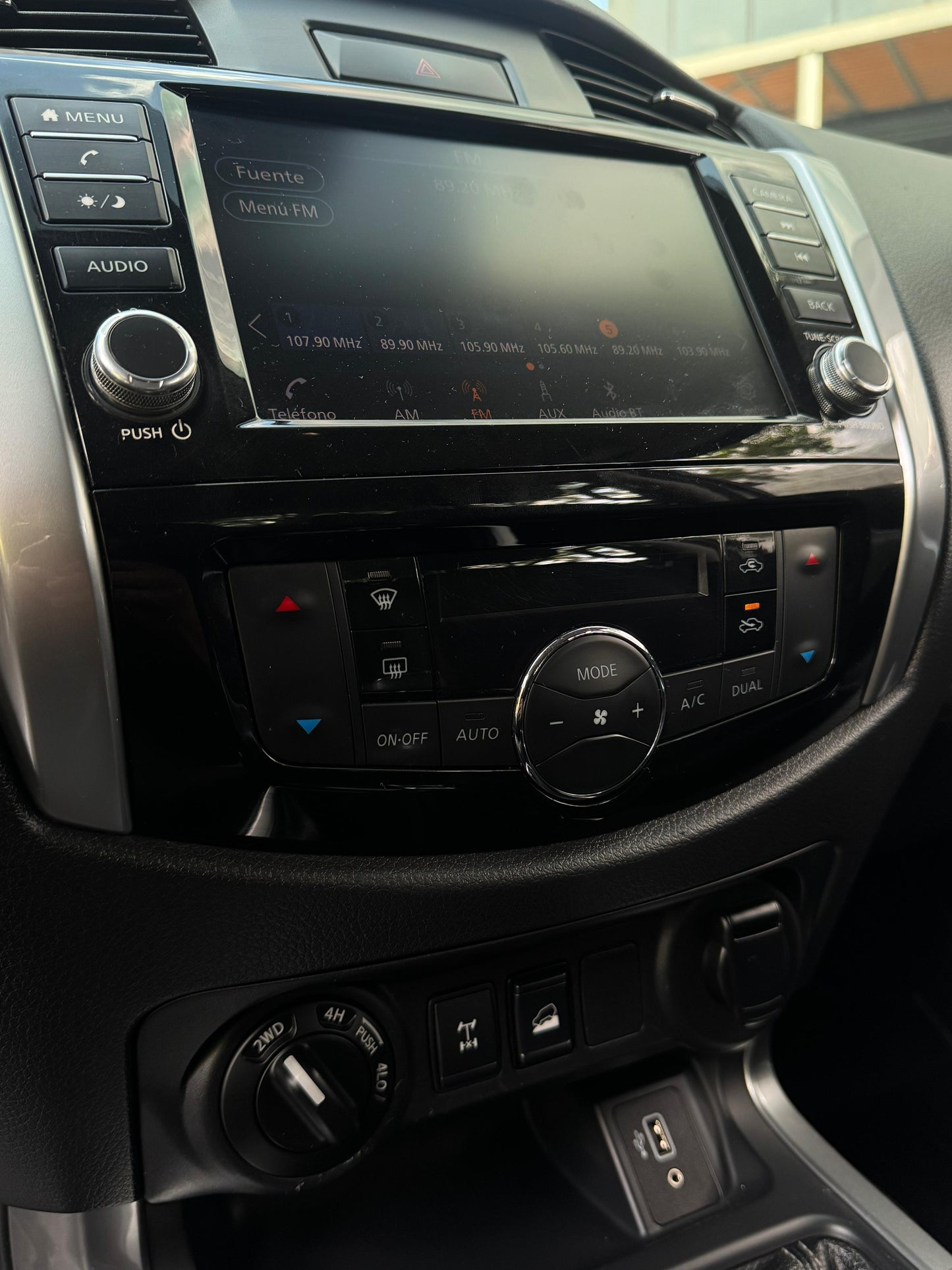 Nissan Frontier XE 2022 Salvamento Sura