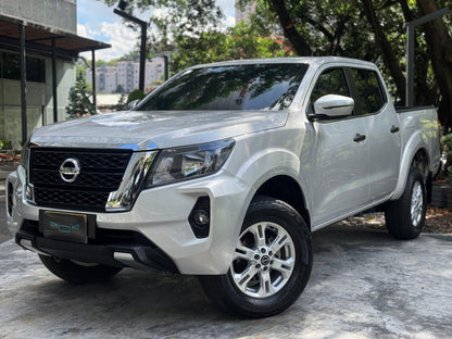 Nissan Frontier XE 2022 Salvamento Sura