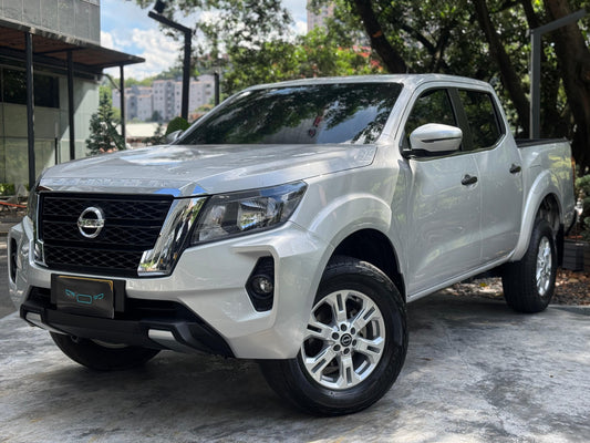 Nissan Frontier XE 2022 Salvamento Sura