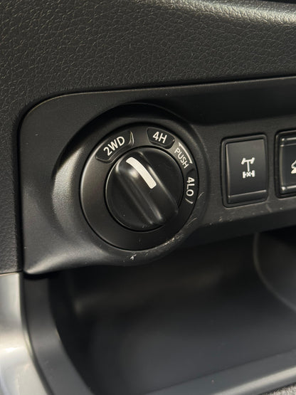 Nissan Frontier XE 2022 Salvamento Sura