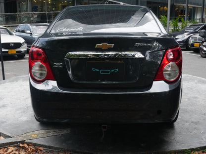 Chevrolet Sonic Lt 2015
