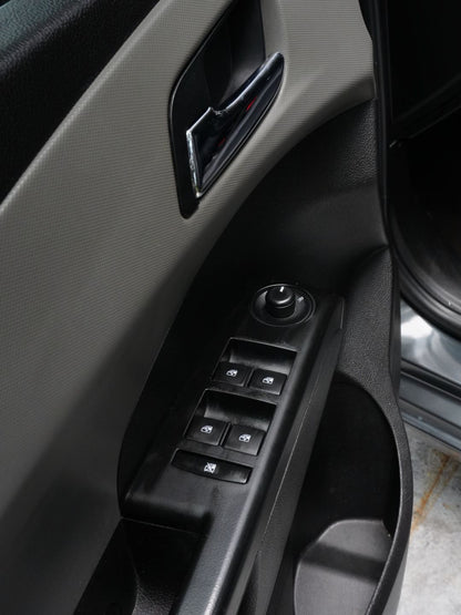 Chevrolet Sonic Lt 2015