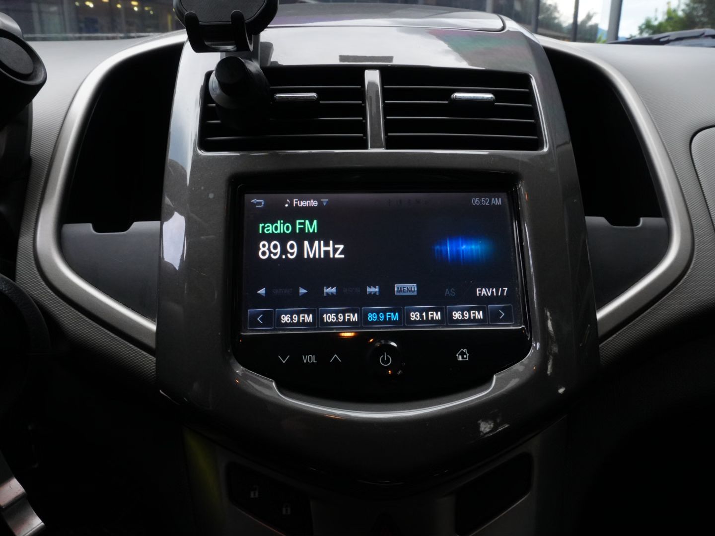 Chevrolet Sonic Lt 2015
