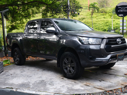 Toyota Hilux 2021 Salvamento