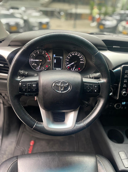 Toyota Hilux 2021 Salvamento