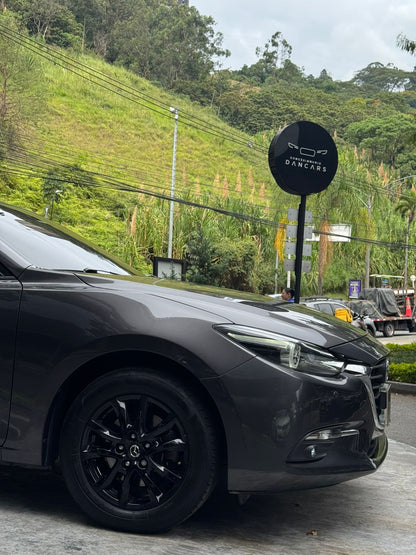 Mazda 3 Sport Touring 2019