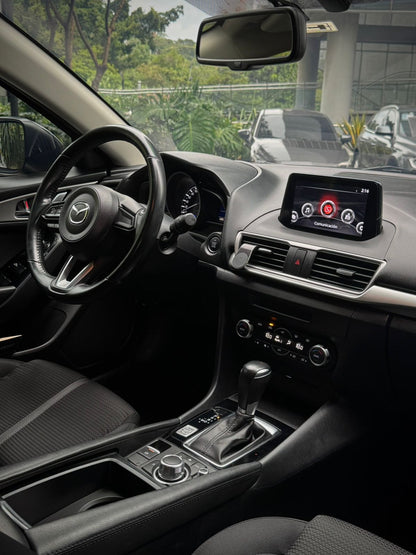 Mazda 3 Sport Touring 2019