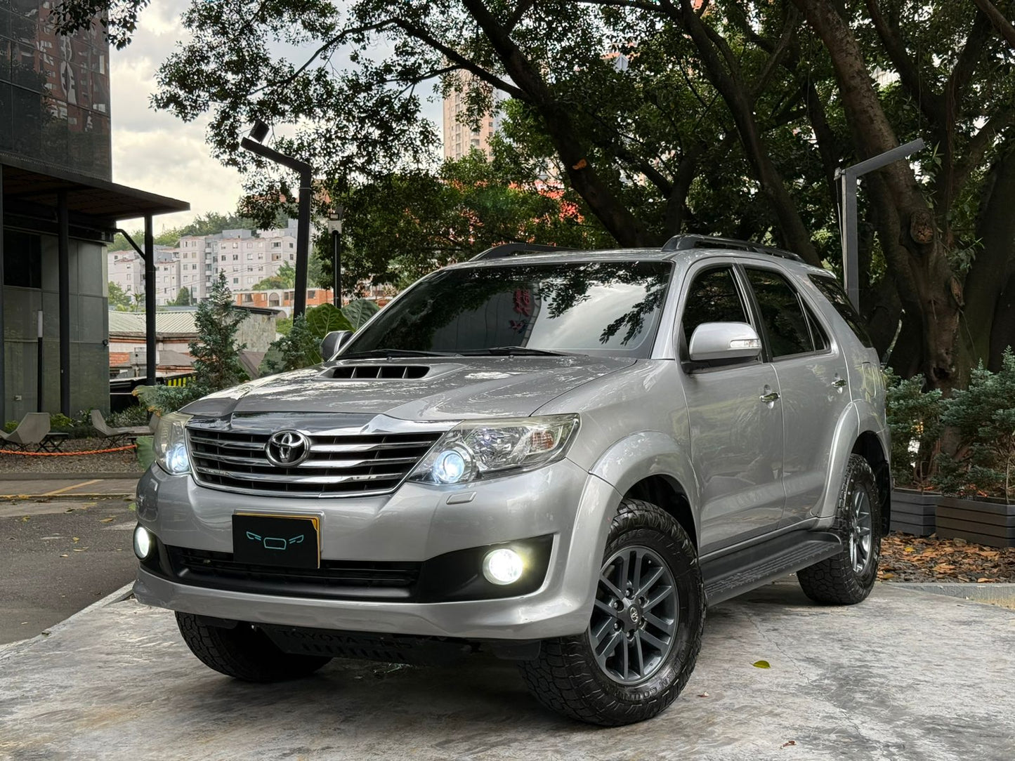 Toyota Fortuner Srv 2015