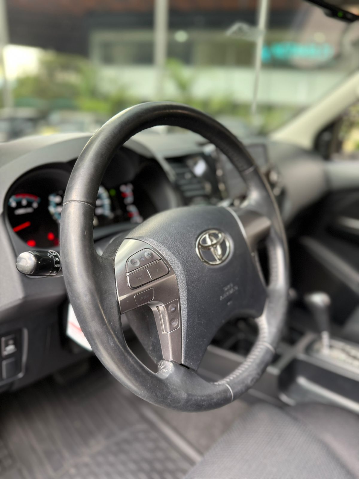 Toyota Fortuner Srv 2015