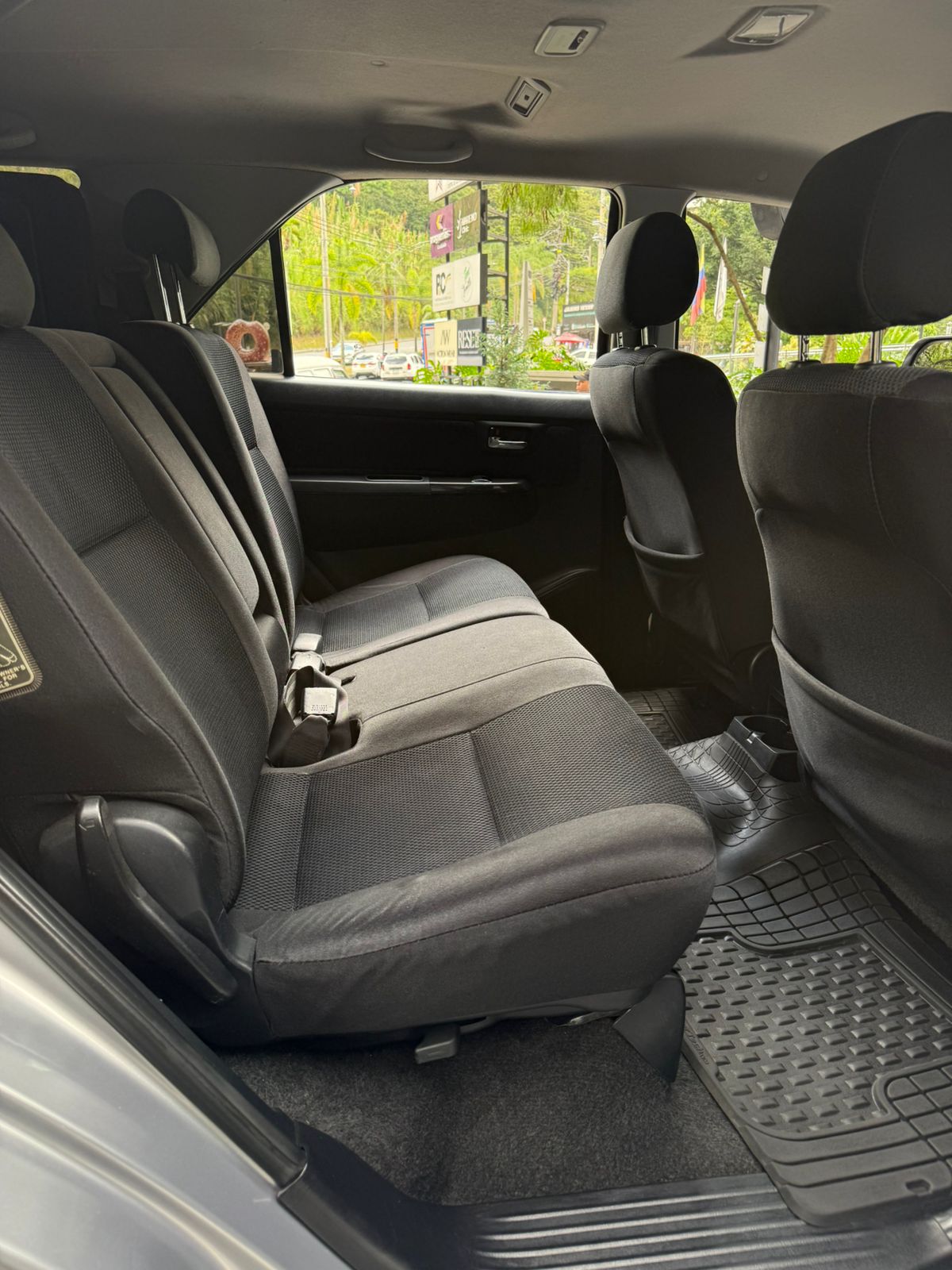 Toyota Fortuner Srv 2015