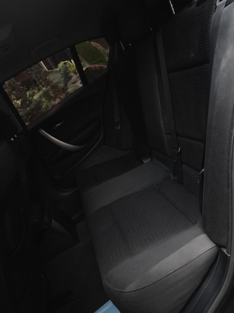 Bmw 210i 2008