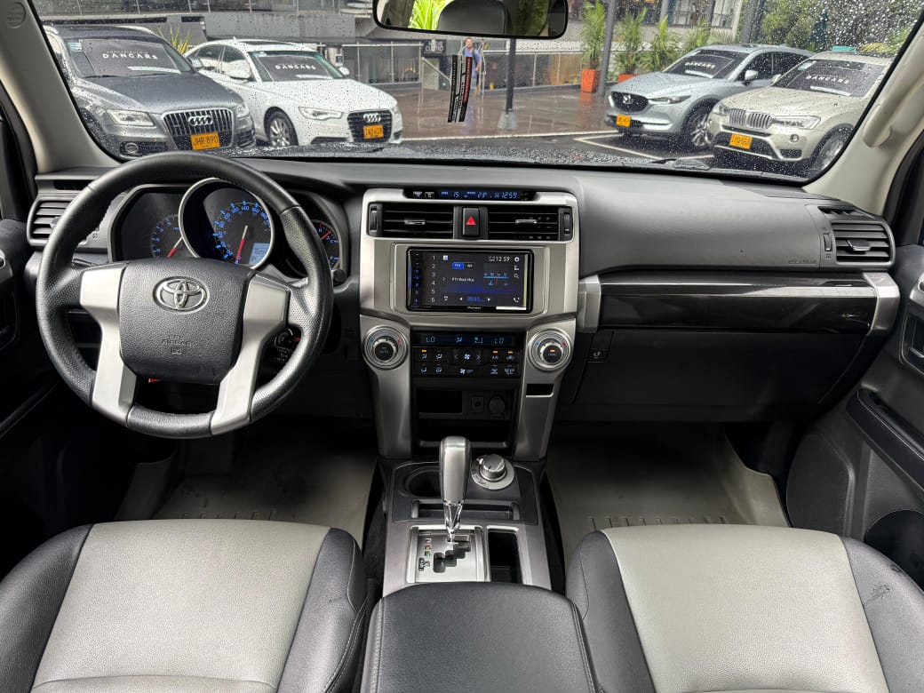Toyota 4Runner SR5 2019
