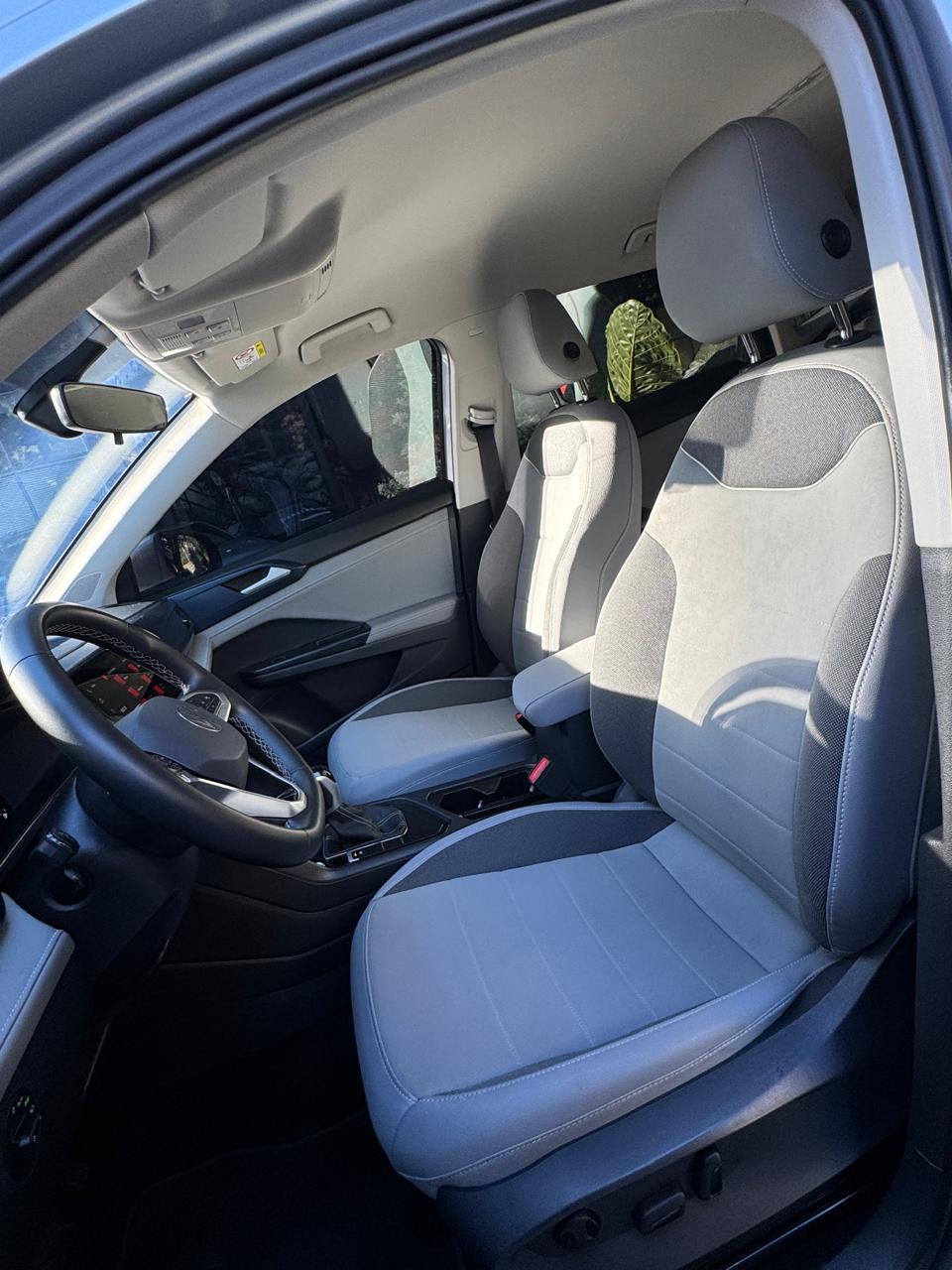 Volkswagen Taos Comfortline 2024