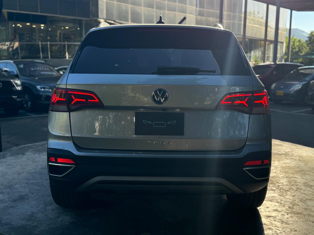 Volkswagen Taos Comfortline 2024