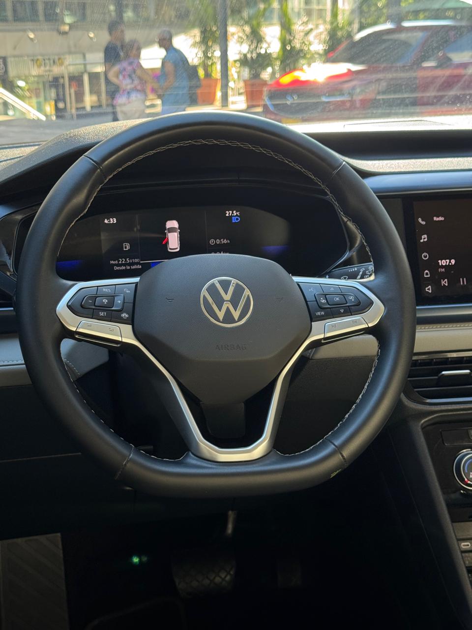 Volkswagen Taos Comfortline 2024